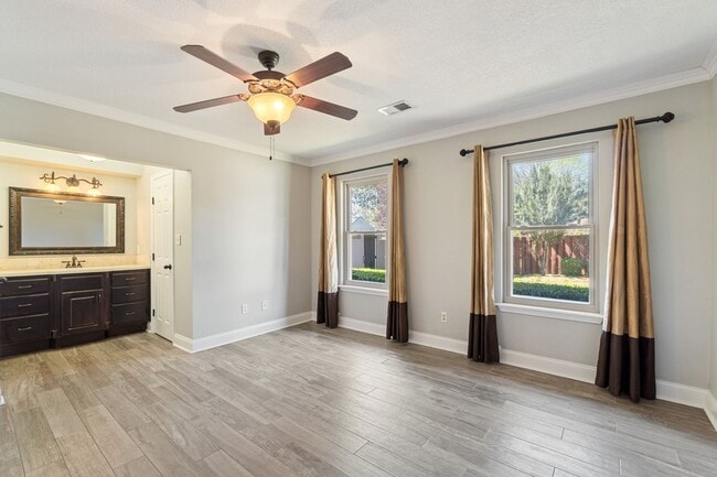 Building Photo - 3222 S.54th Street-