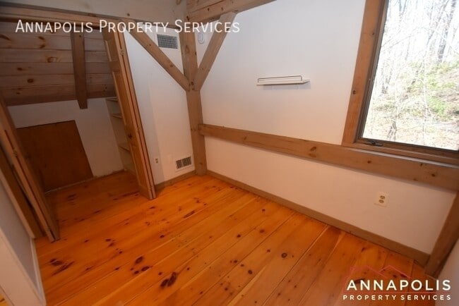 Building Photo - 1810 View Top Ct