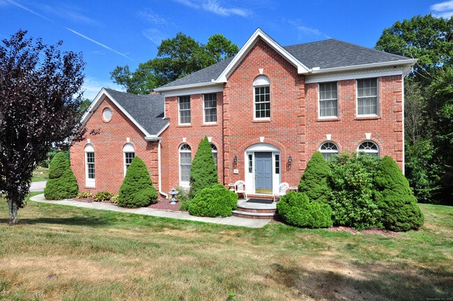 Primary Photo - 34 Auburn Knoll