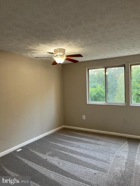 Building Photo - 3617 Laurel View Ct