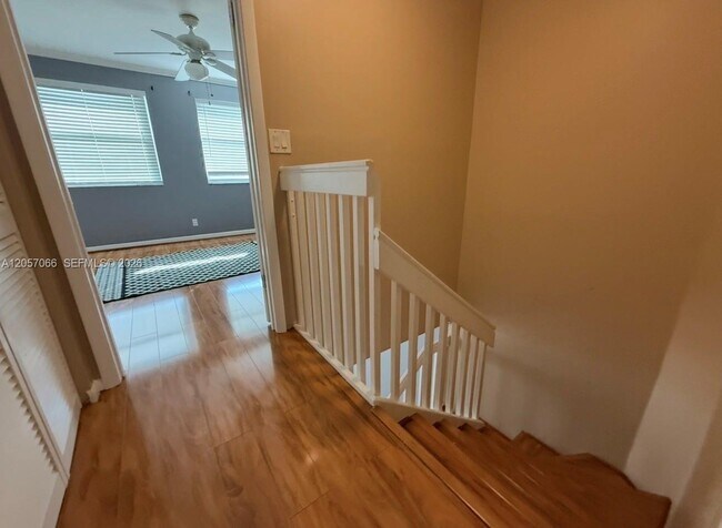 Building Photo - 773 Crystal Lake Dr