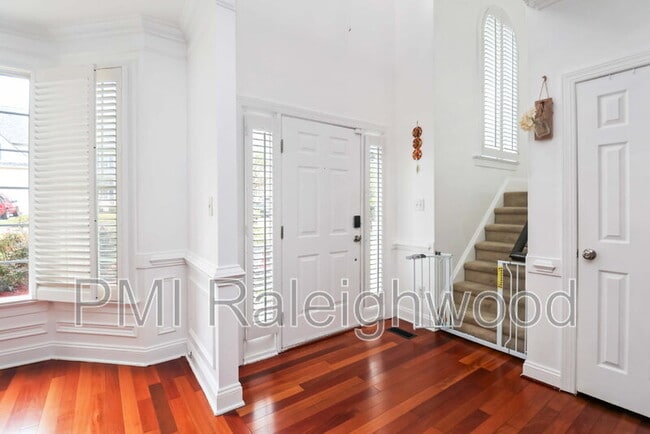 Building Photo - 1602 Old London Way
