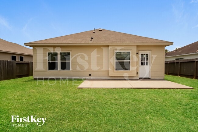 Building Photo - 3811 Hunters Trail