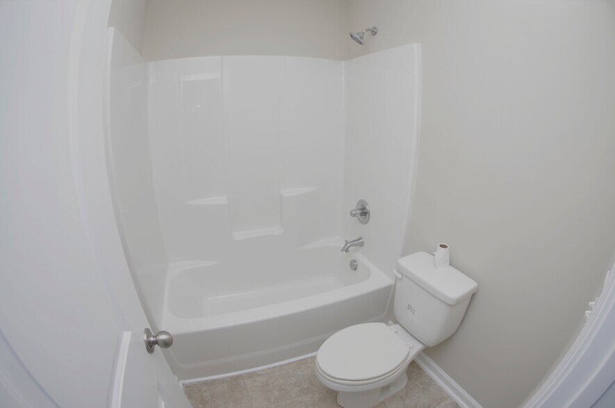 Building Photo - 129 Vermillion Dr