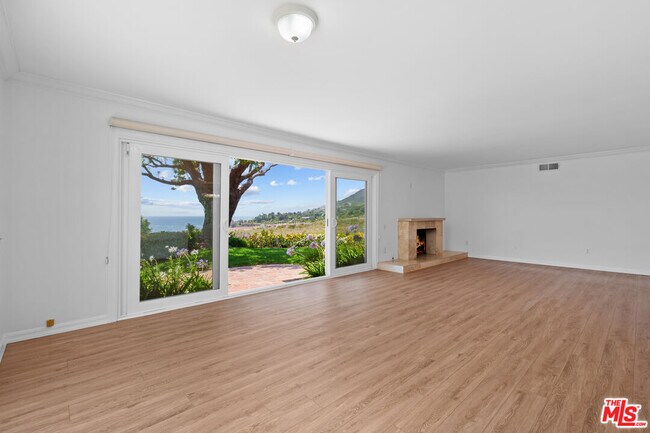 Building Photo - 6236 Trancas Canyon Rd