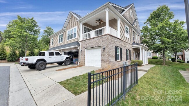 Primary Photo - 11111 Ascoli Pl