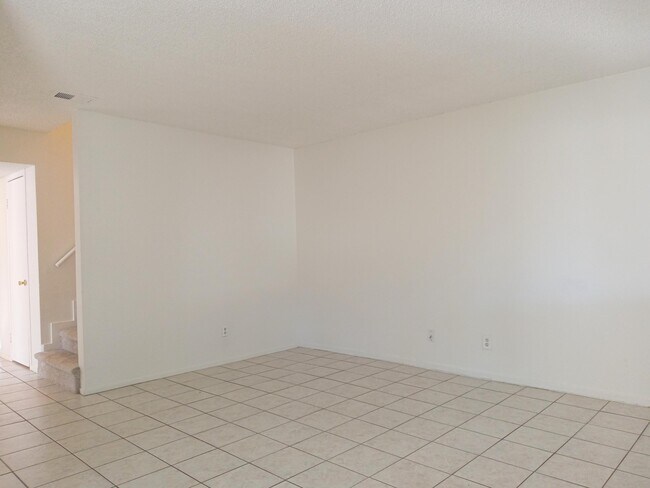 Building Photo - 33662 Whispering Palms Trail