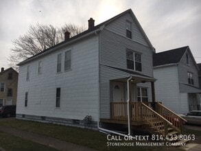 Building Photo - 3603 Maple St