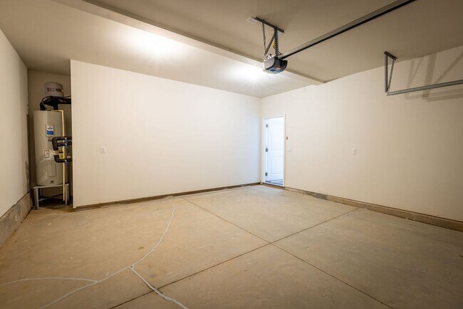 Building Photo - 4160 Steel Wy