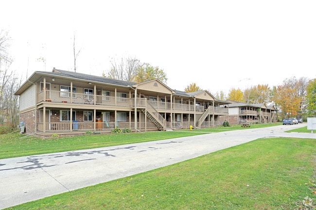 Building Photo - Newport Shores Apartments