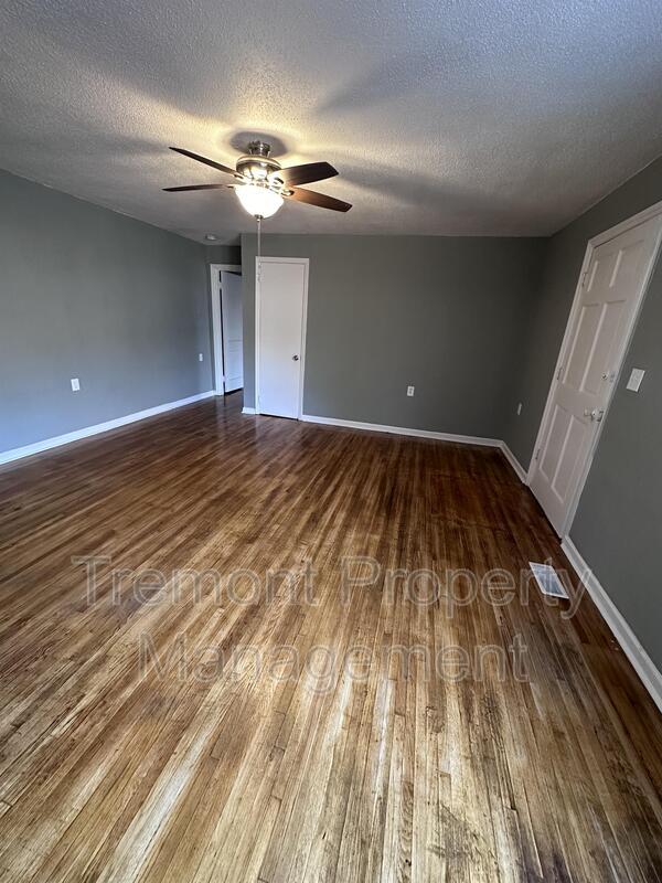 Building Photo - 4008 Lightfoot Mill Rd