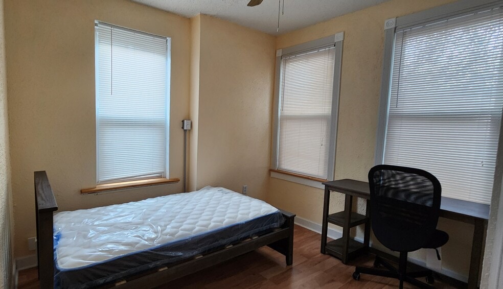 Bedroom - 1731 French St