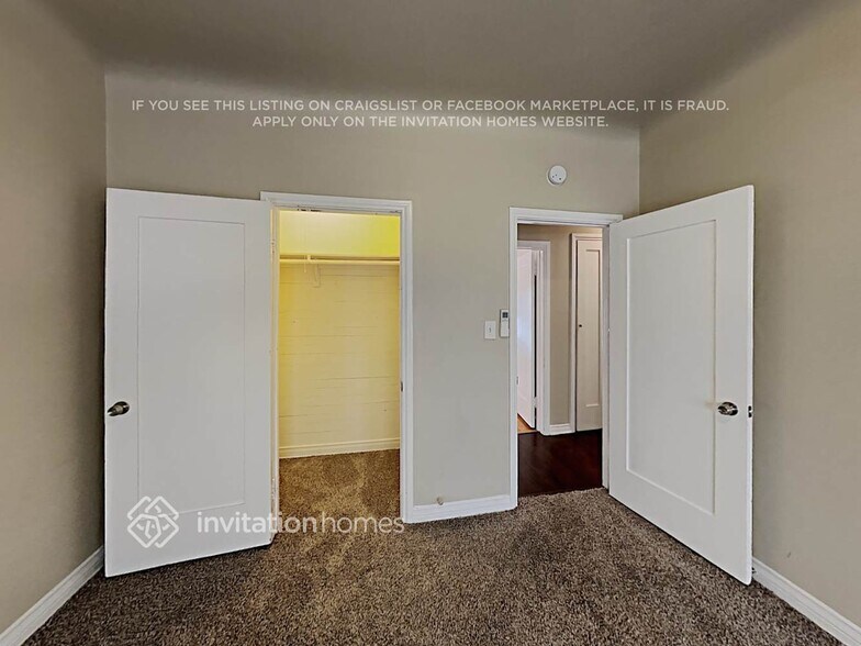 Building Photo - 1852 W 78th St