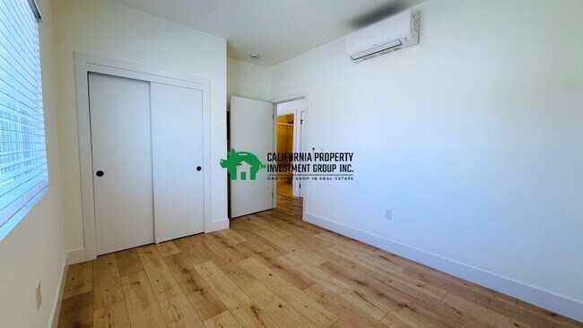 Building Photo - 4108 16th Ave