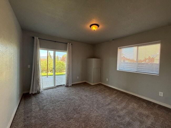 Building Photo - 15834 Kansas Pacific Ct
