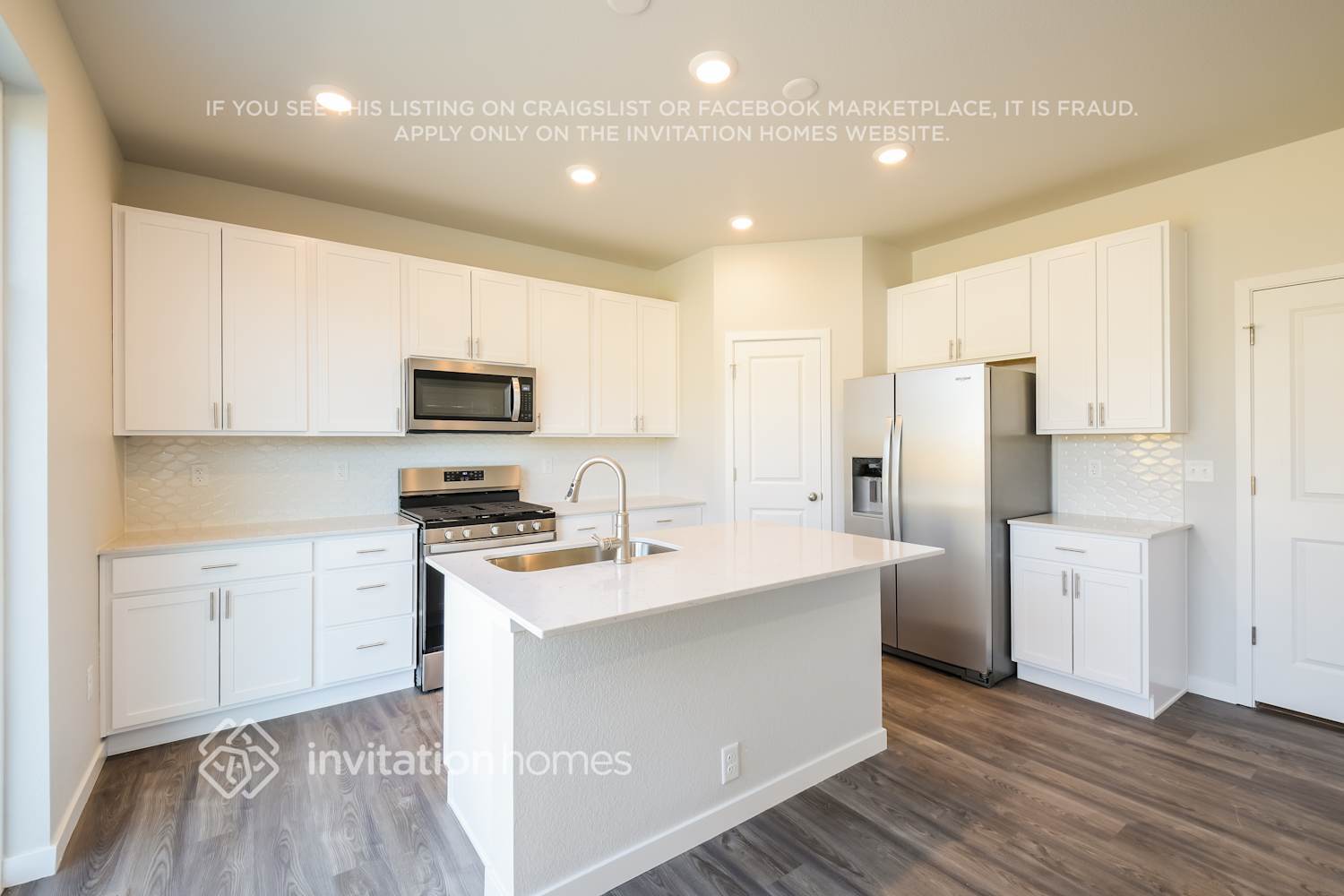 Building Photo - 4427 Shivaree St