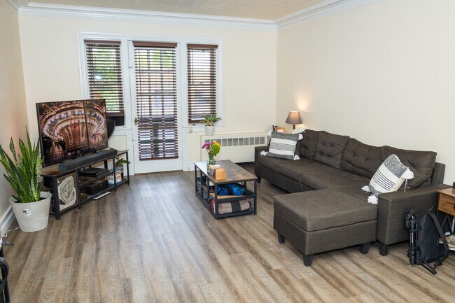 Building Photo - Hempstead Road Apartments