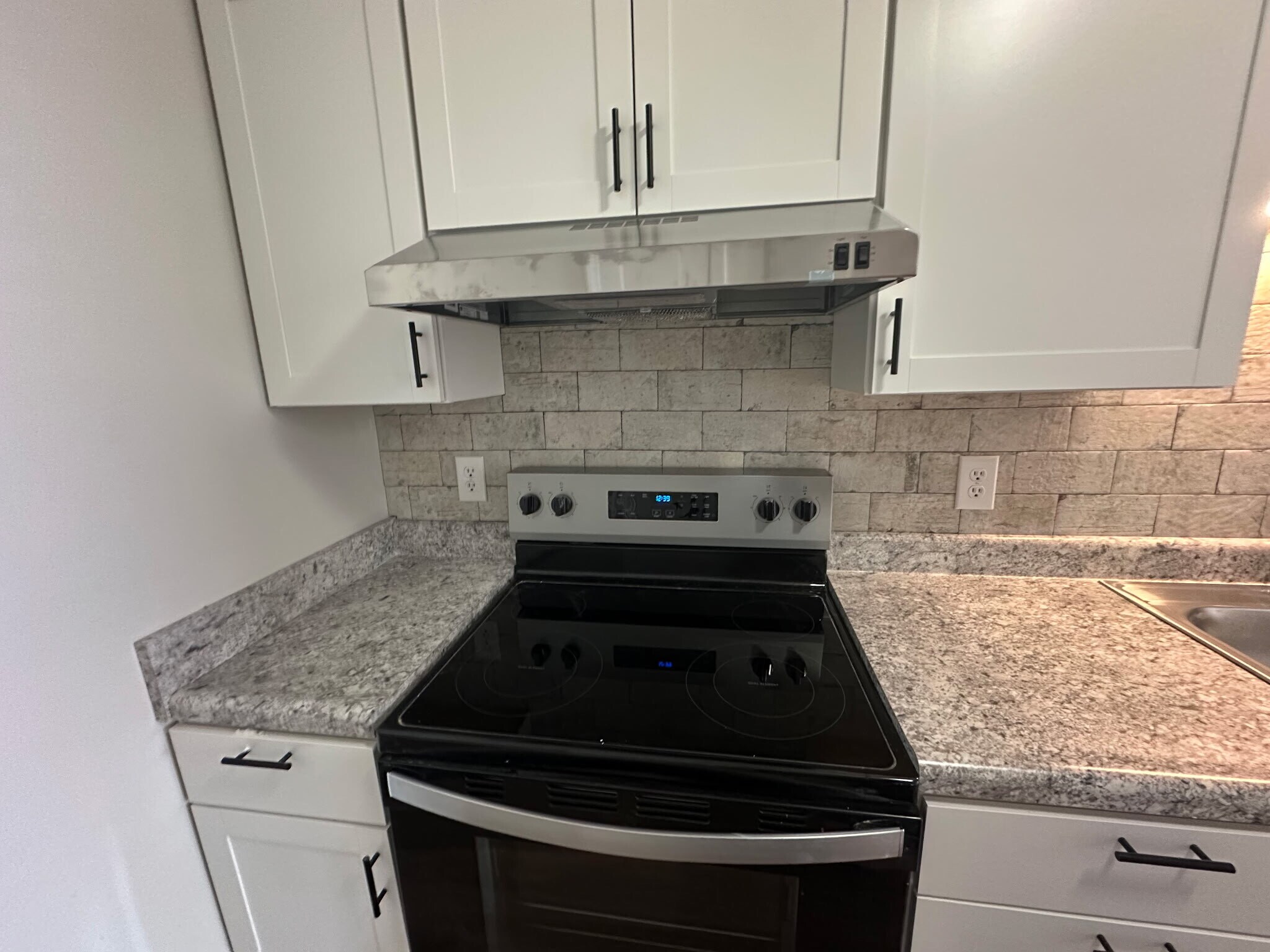 Building Photo - Sunnydale Acres