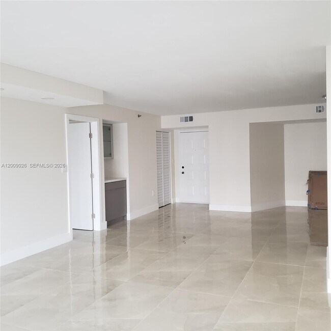 Building Photo - 1201 S Ocean Dr