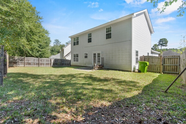 Building Photo - 109 Summer Vale Dr