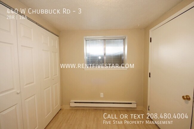 Building Photo - 440 W Chubbuck Rd