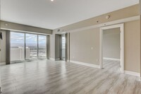 Building Photo - Sky Las Vegas-Strip/City/Red Rock Mtn View...