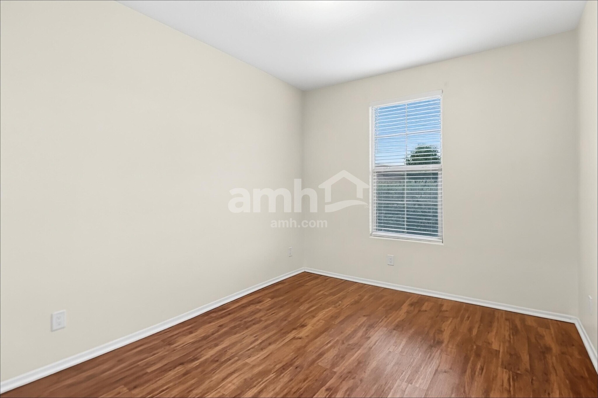 Building Photo - 1688 E Primavera Way