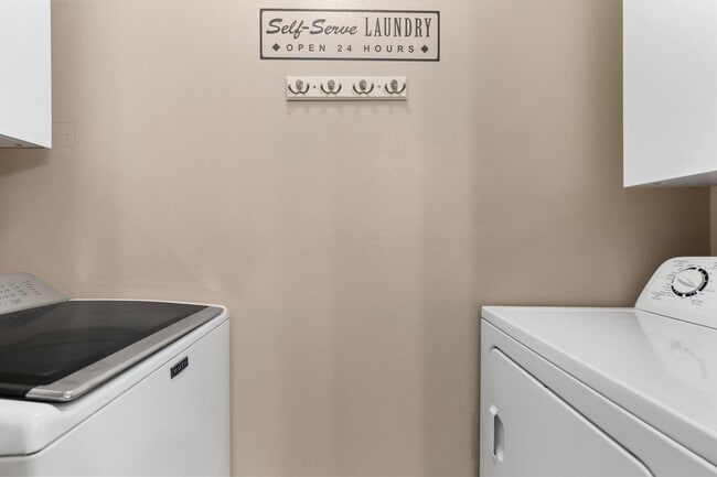 Building Photo - 7535 Churchwood Cir