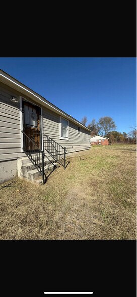 Building Photo - 4718 Dodd Rd