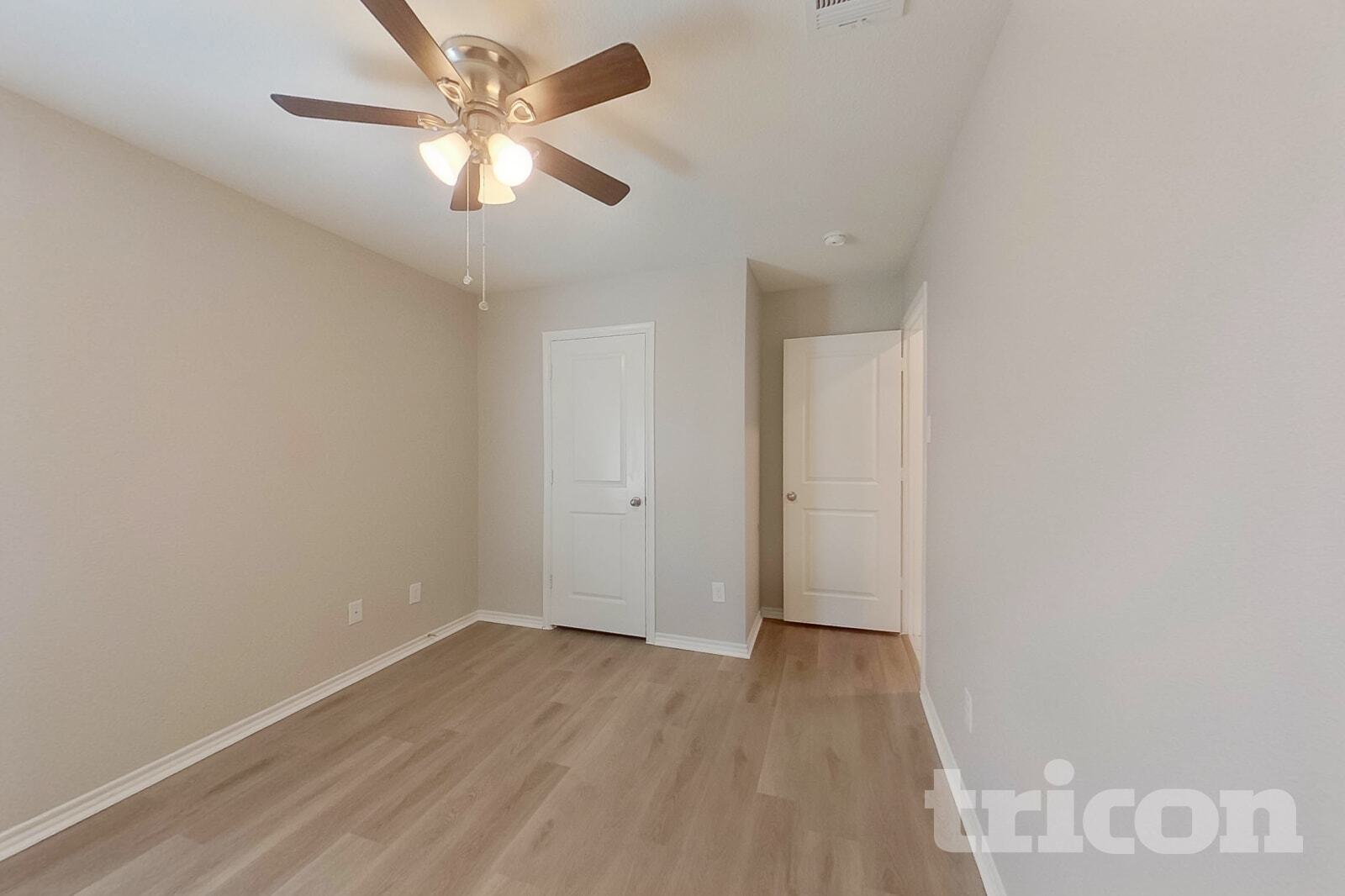 Building Photo - 881 Darst Dr