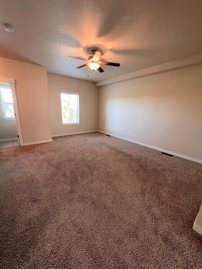 Building Photo - 8861 W Pine Valley Ln