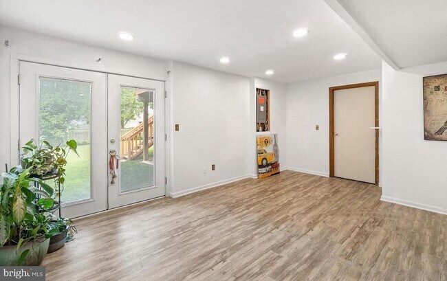 Building Photo - 20321 Watkins Meadow Dr