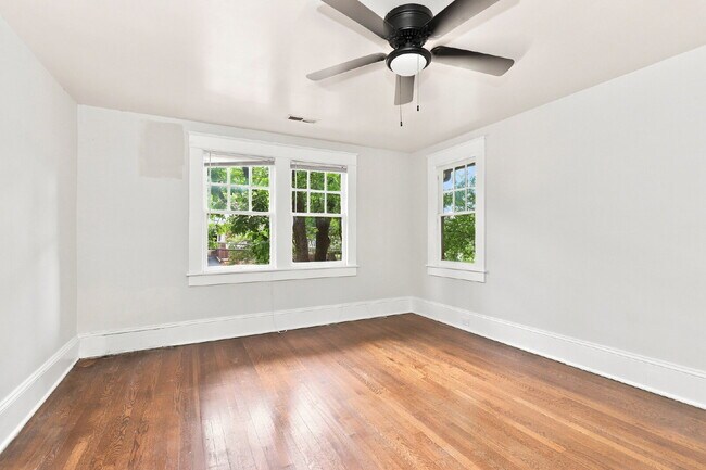 Building Photo - 1606 Walker Ave