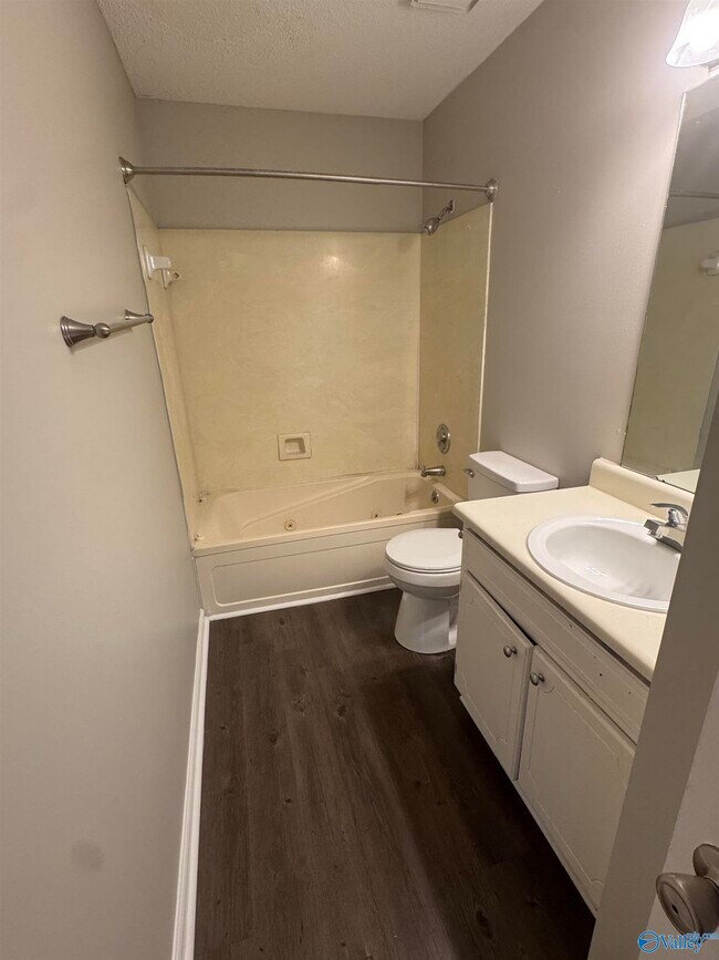 Building Photo - 1511 Halston Cir NW