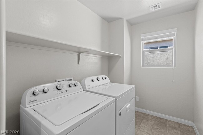 Building Photo - 8924 Willow Break Ave