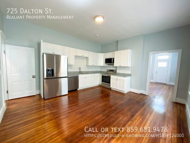 Building Photo - 725 Dalton St