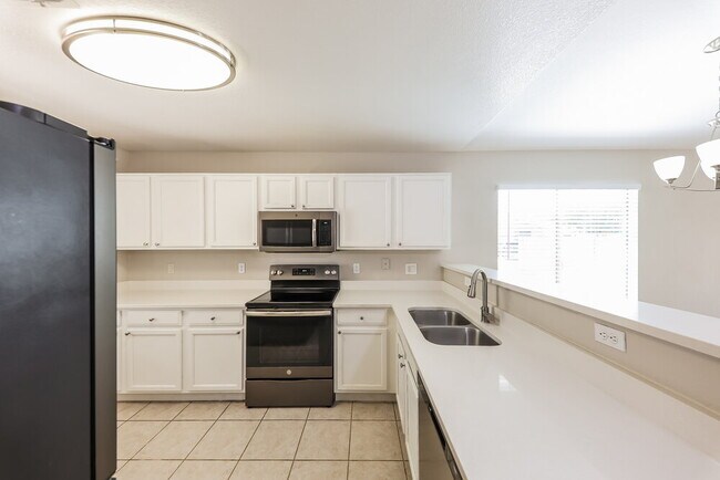 Building Photo - 11335 W Crestbrook Dr