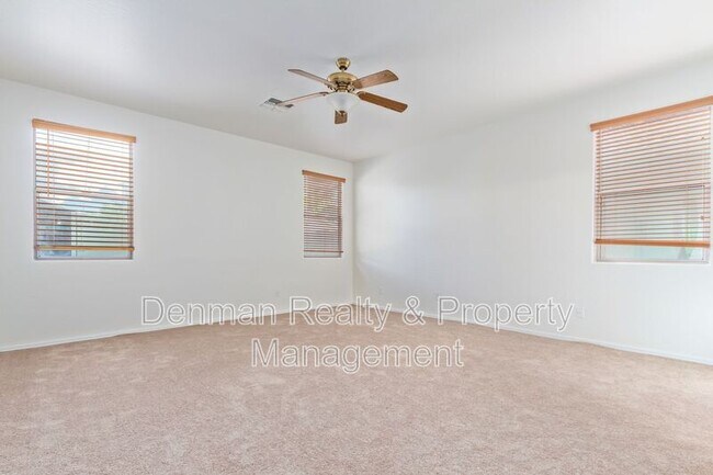 Building Photo - 3209 W St Catherine Ave