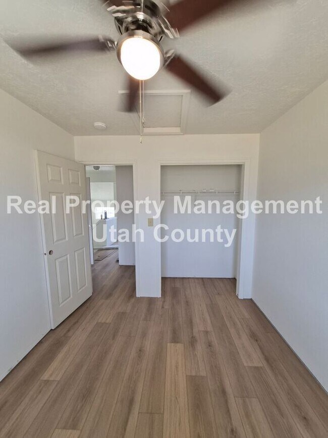 Building Photo - 747 Hanover Dr