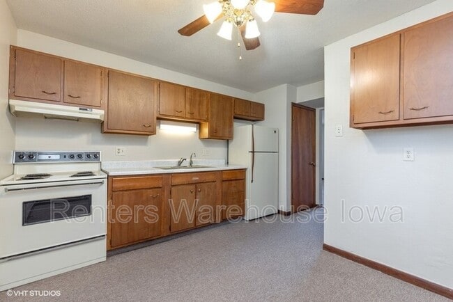 Building Photo - 1003 Parkway Dr