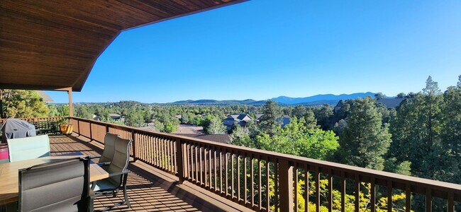 Building Photo - Beautiful Veiws From This Spacious Four Bedroom Home!