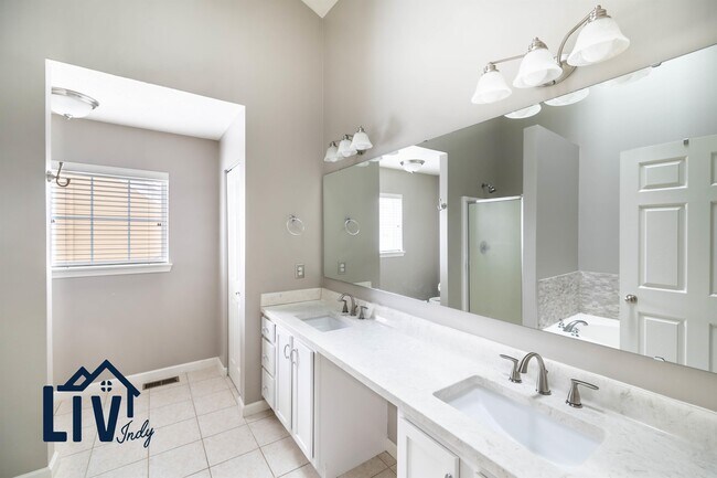 Building Photo - 6606 Reserve Dr