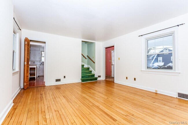 Building Photo - 530 Union Ave