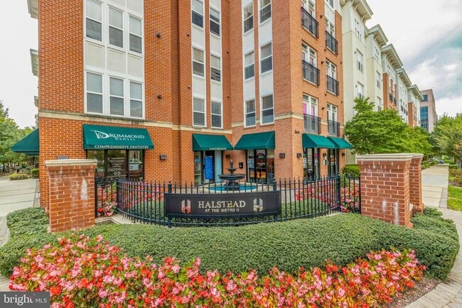 Building Photo - 2665 Prosperity Ave