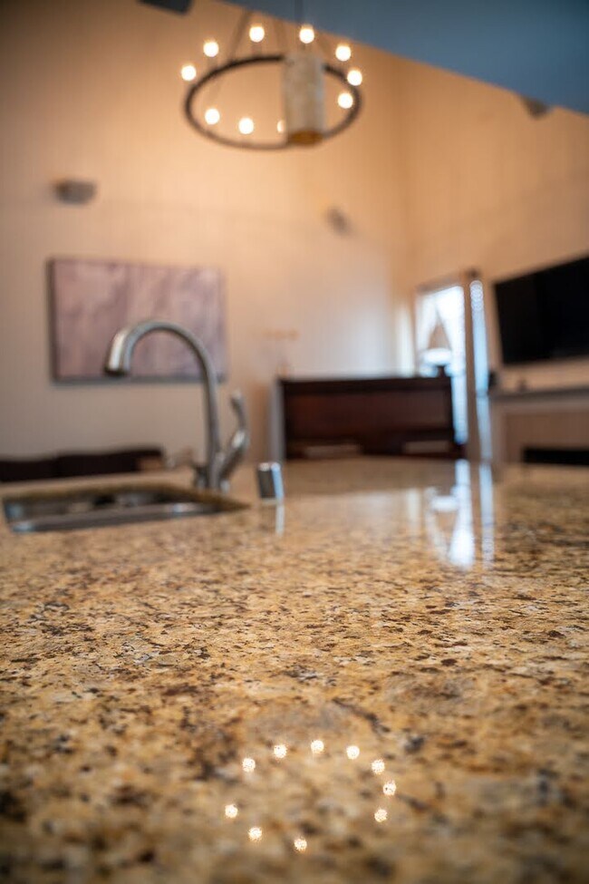 Building Photo - 1204 Lake Pointe Way