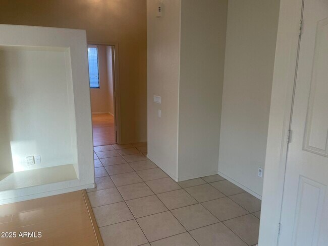 Building Photo - 2165 W Olive Way