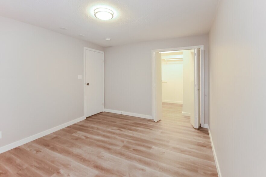 Building Photo - 1264 W 1750 N