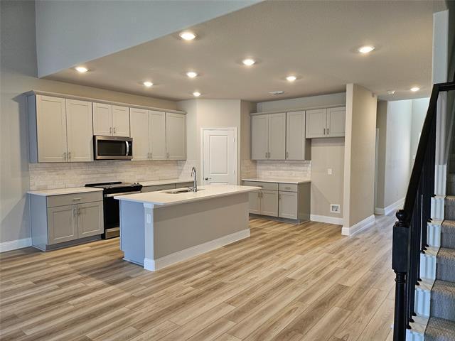 Building Photo - 211 Quarry St