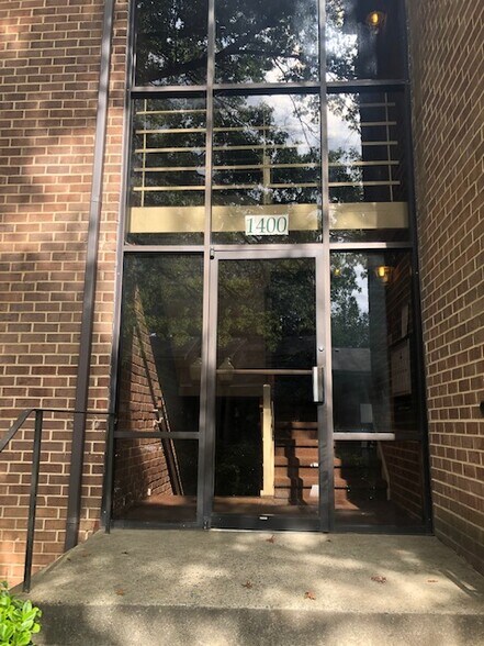 WELCOME! - 1400 Northgate Sq