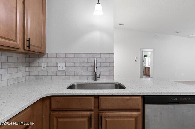 Building Photo - 101 Brannan Pl